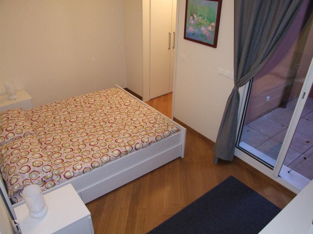 Appartement Au Chateau Vallaya 芒通 外观 照片