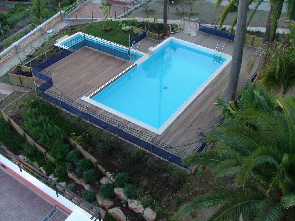 Appartement Au Chateau Vallaya 芒通 外观 照片